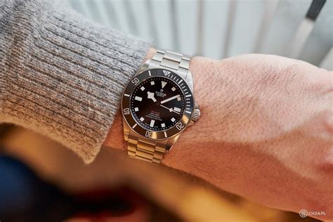 tudor titanio vs acciaio|tudor pelagos 39 review.